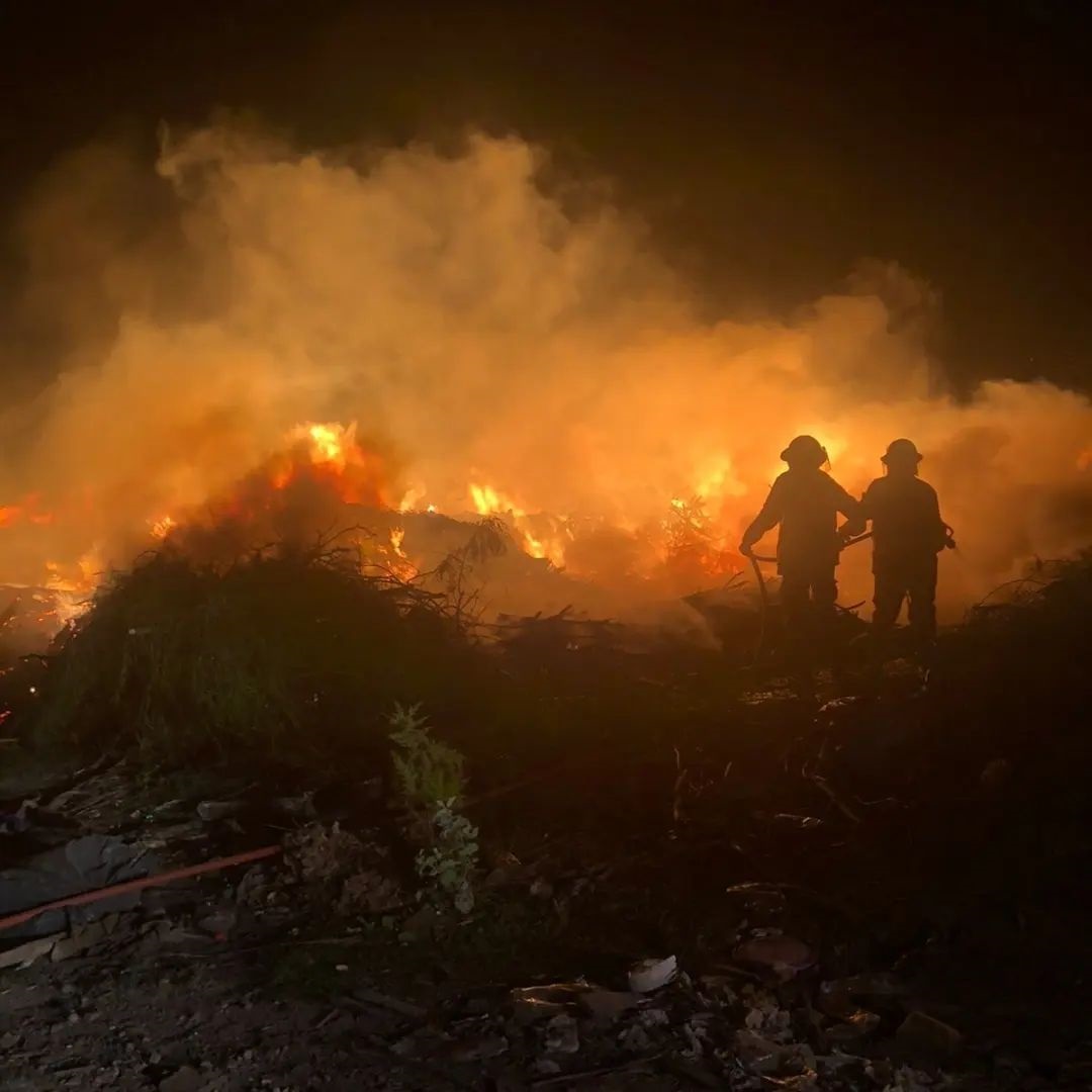 0-6425652893104-4910